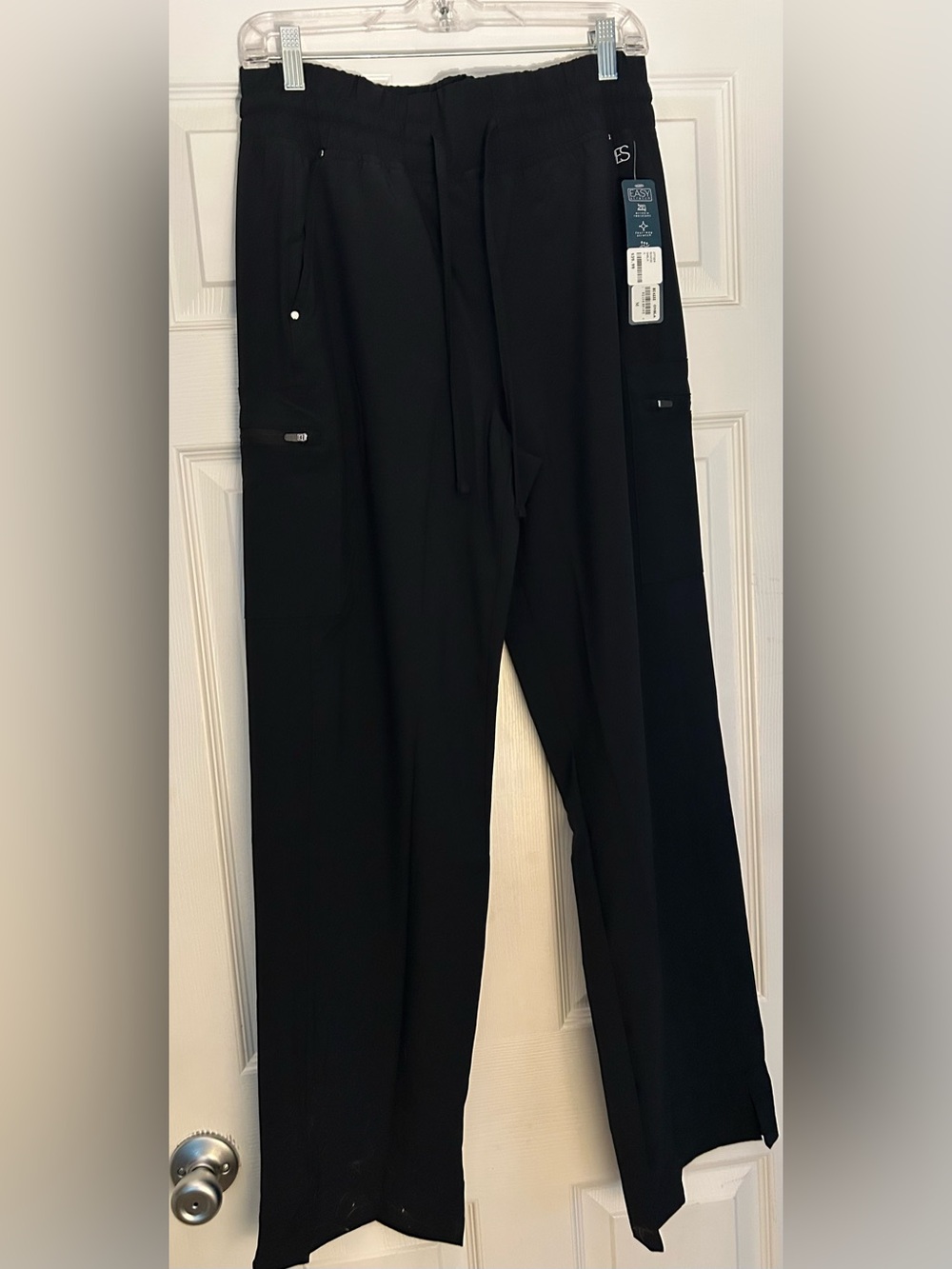Easy stretch black, high-rise wide leg scrub pant
